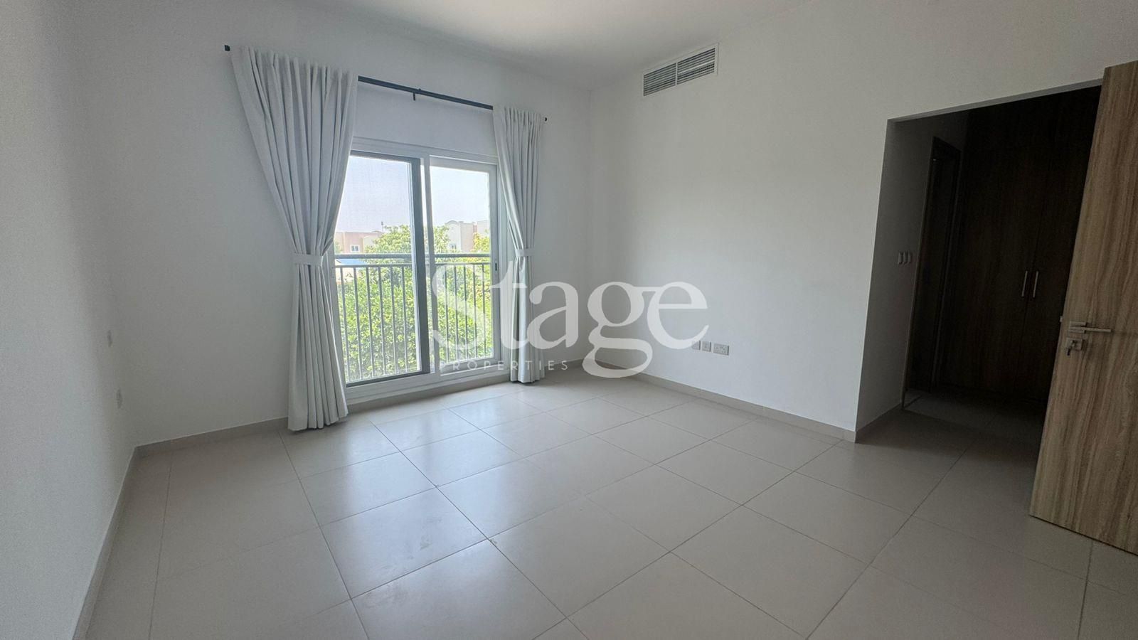 4 bedrooms Townhouse for Rent in Dubai Land, Dubai TH8288L