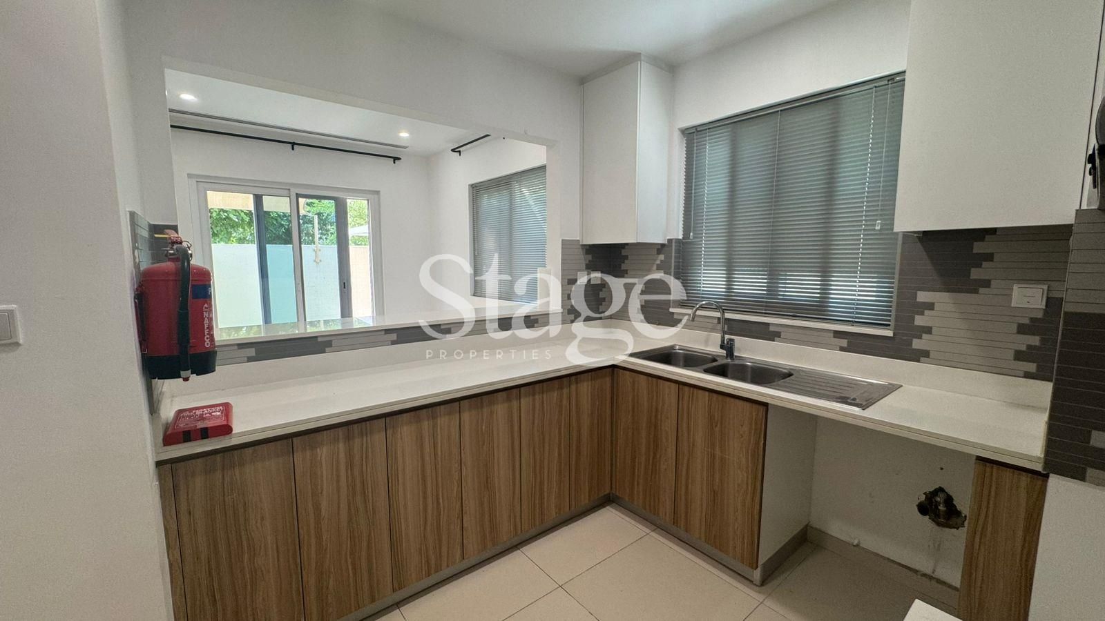 4 bedrooms Townhouse for Rent in Dubai Land, Dubai TH8288L