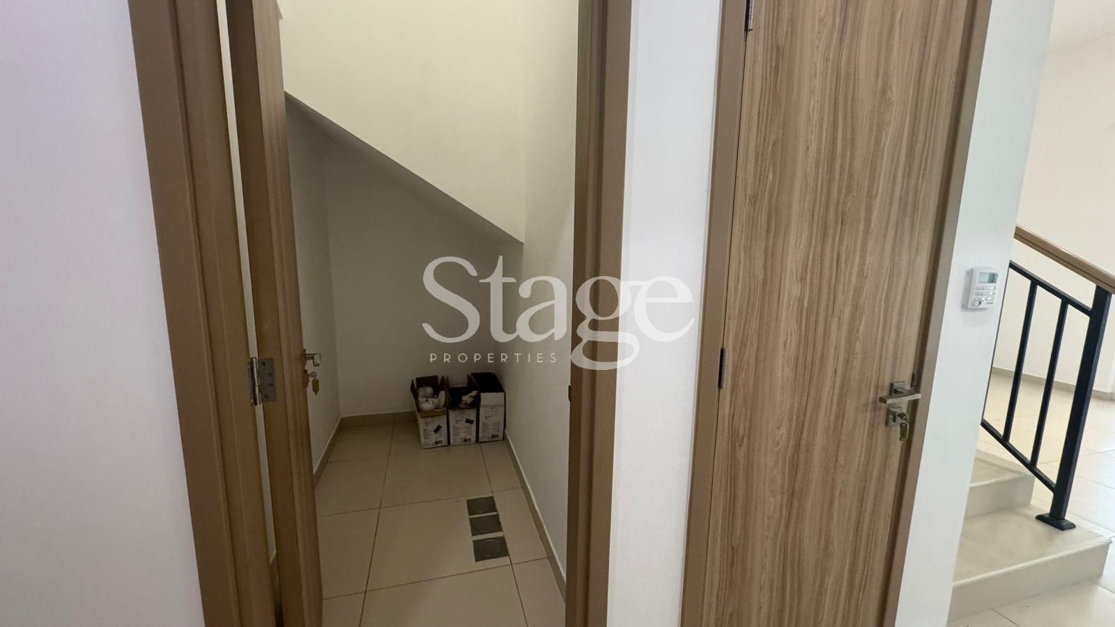 4 bedrooms Townhouse for Rent in Dubai Land, Dubai TH8288L