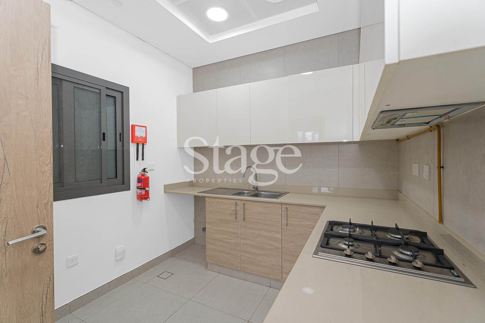 1 bedroom apartment for Sale in Business Bay, Dubai AP7569S