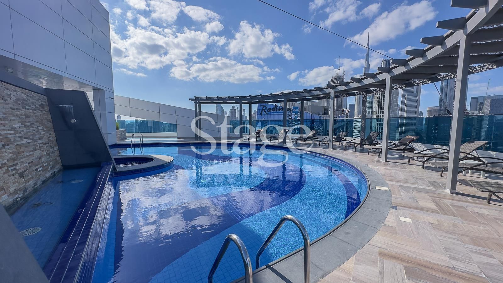 1 bedroom apartment for Sale in Business Bay, Dubai AP7569S