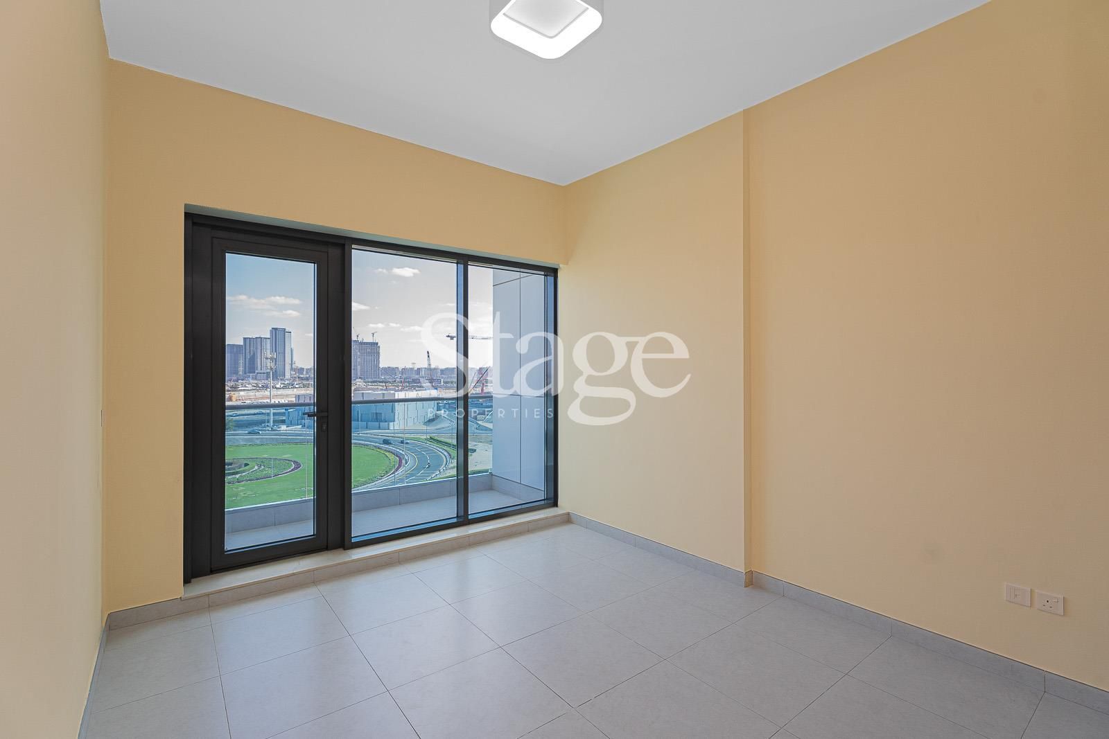 1 bedroom apartment for Sale in Business Bay, Dubai AP7569S