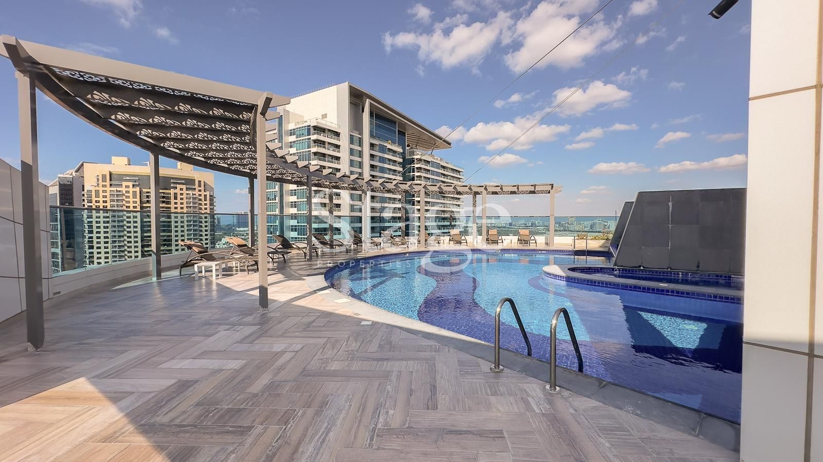 1 bedroom apartment for Sale in Business Bay, Dubai AP7569S
