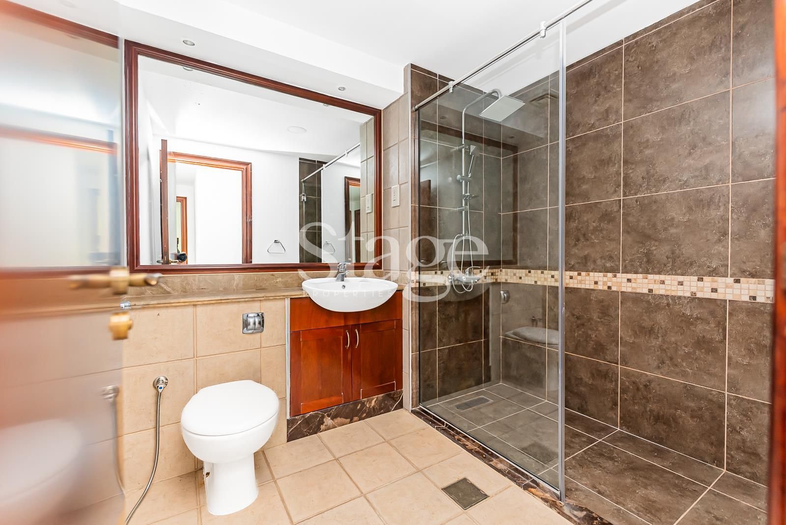 شقة من ٣ غرف نوم للإيجار في Dubai Marina، Dubai AP8227L