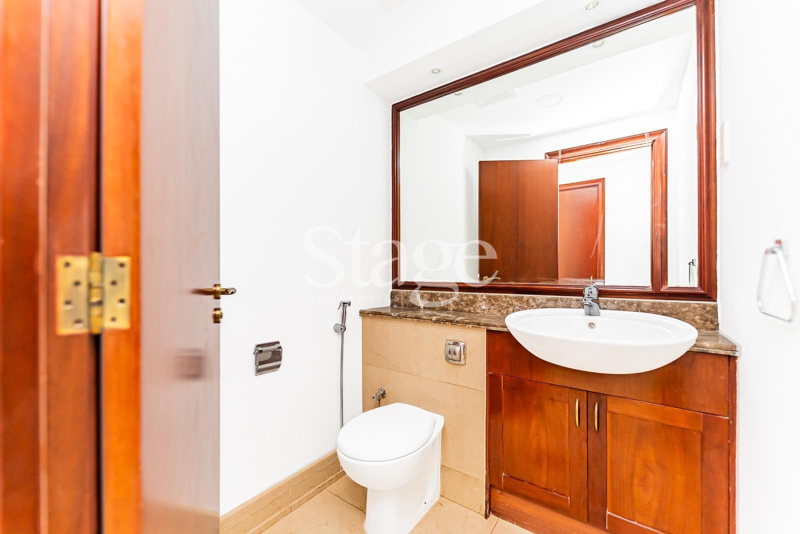 شقة من ٣ غرف نوم للإيجار في Dubai Marina، Dubai AP8227L