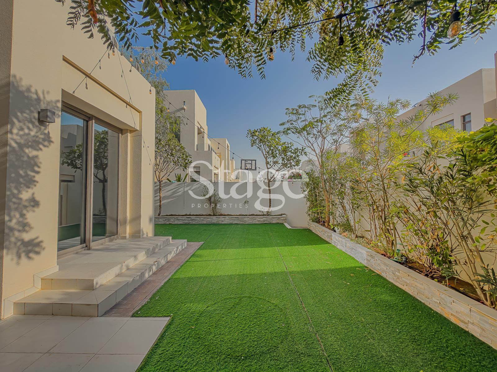 3 bedrooms Townhouse for Rent in Reem, Dubai TH8847L