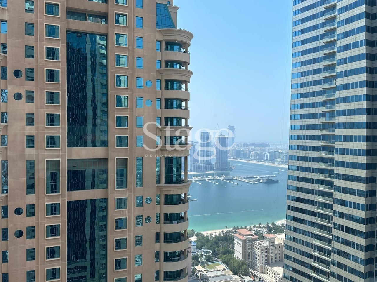 شقة من ٣ غرف نوم للبيع في Dubai Marina، Dubai AP8138S