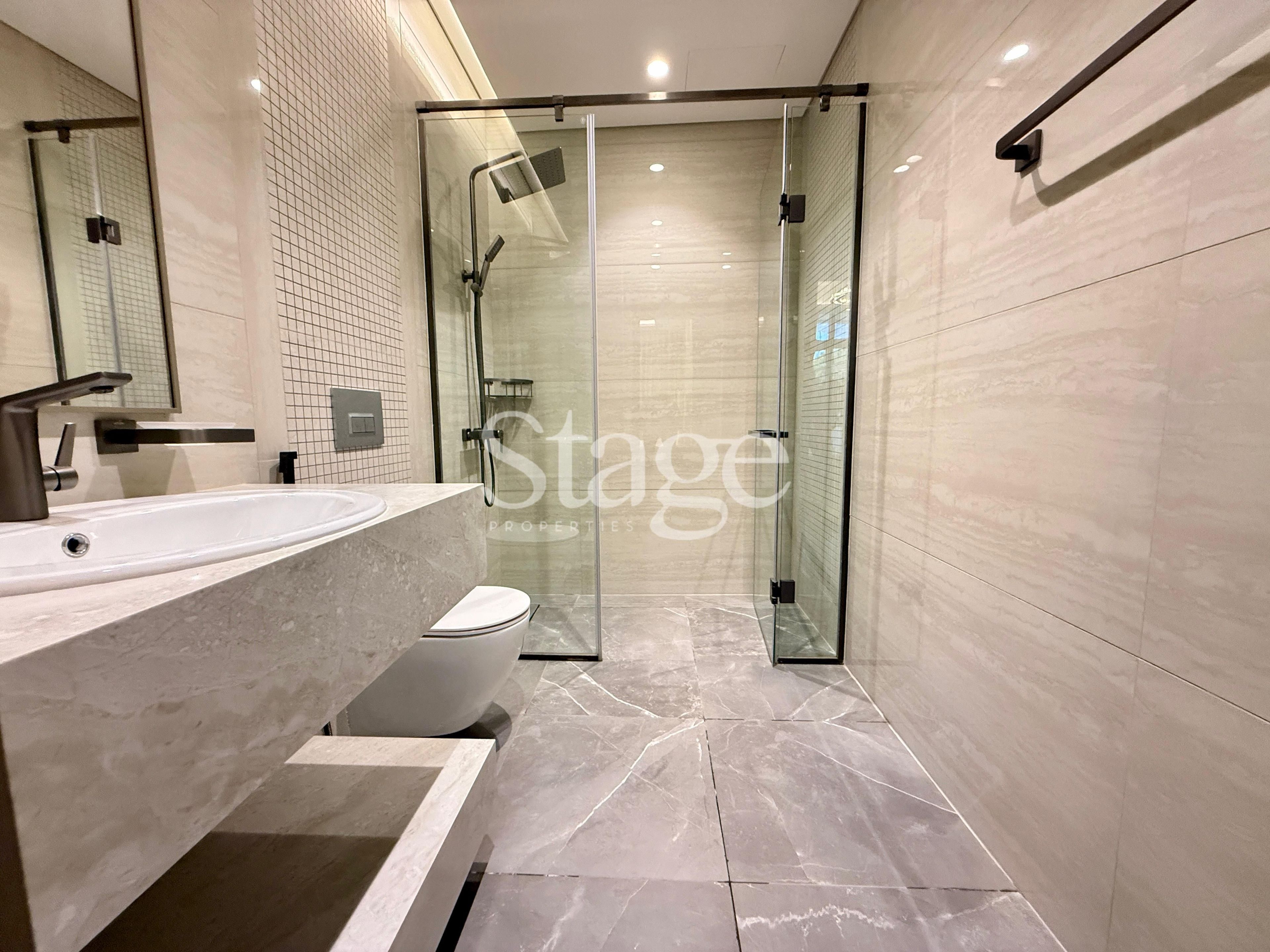 1 bedroom apartment for Rent in Business Bay, Dubai AP8775L