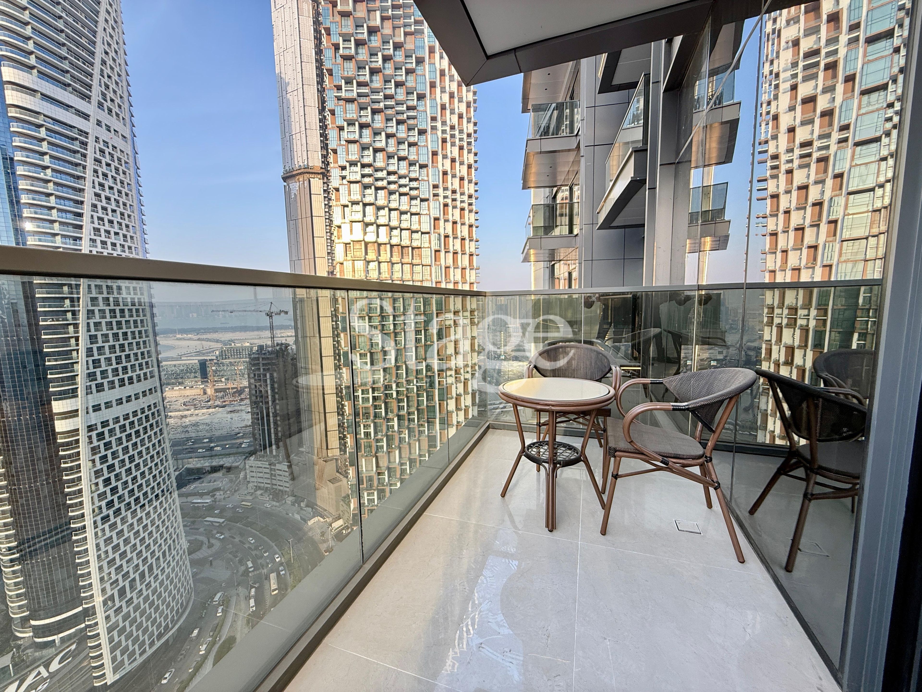 1 bedroom apartment for Sale in Business Bay, Dubai AP8094S