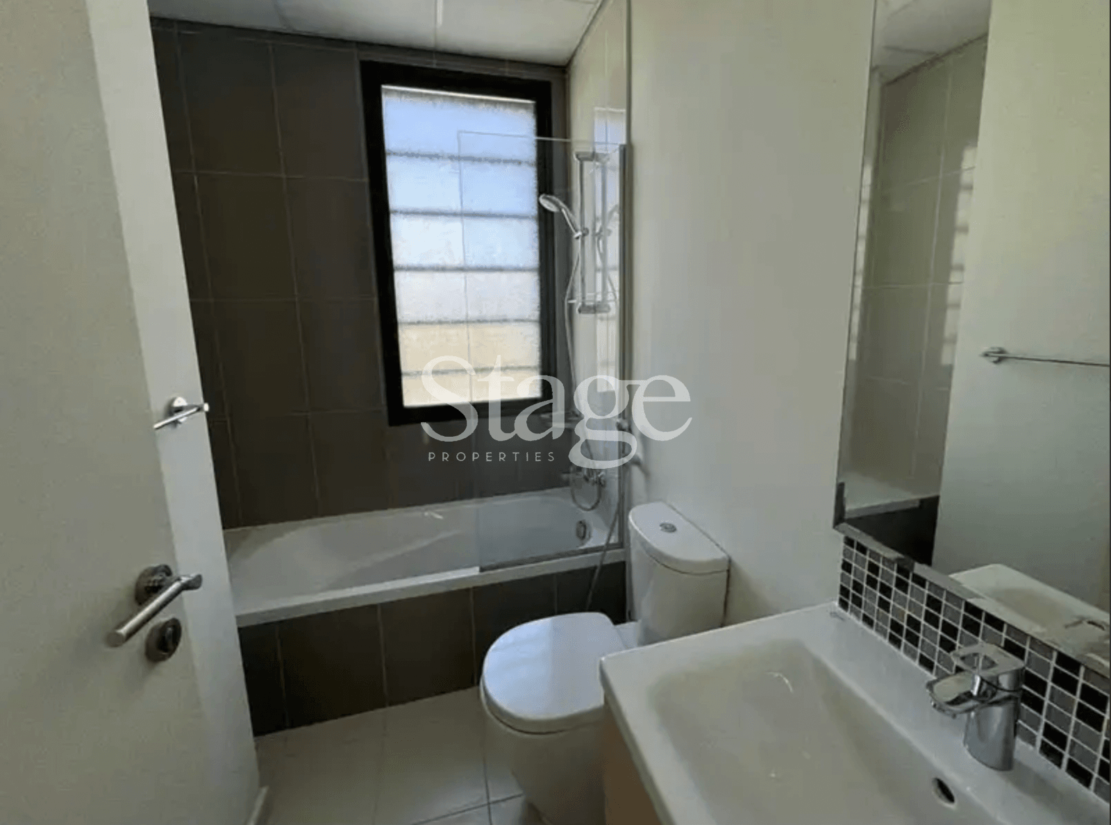 3 bedrooms Villas for Sale in Damac Hills 2, Dubai VI8261S