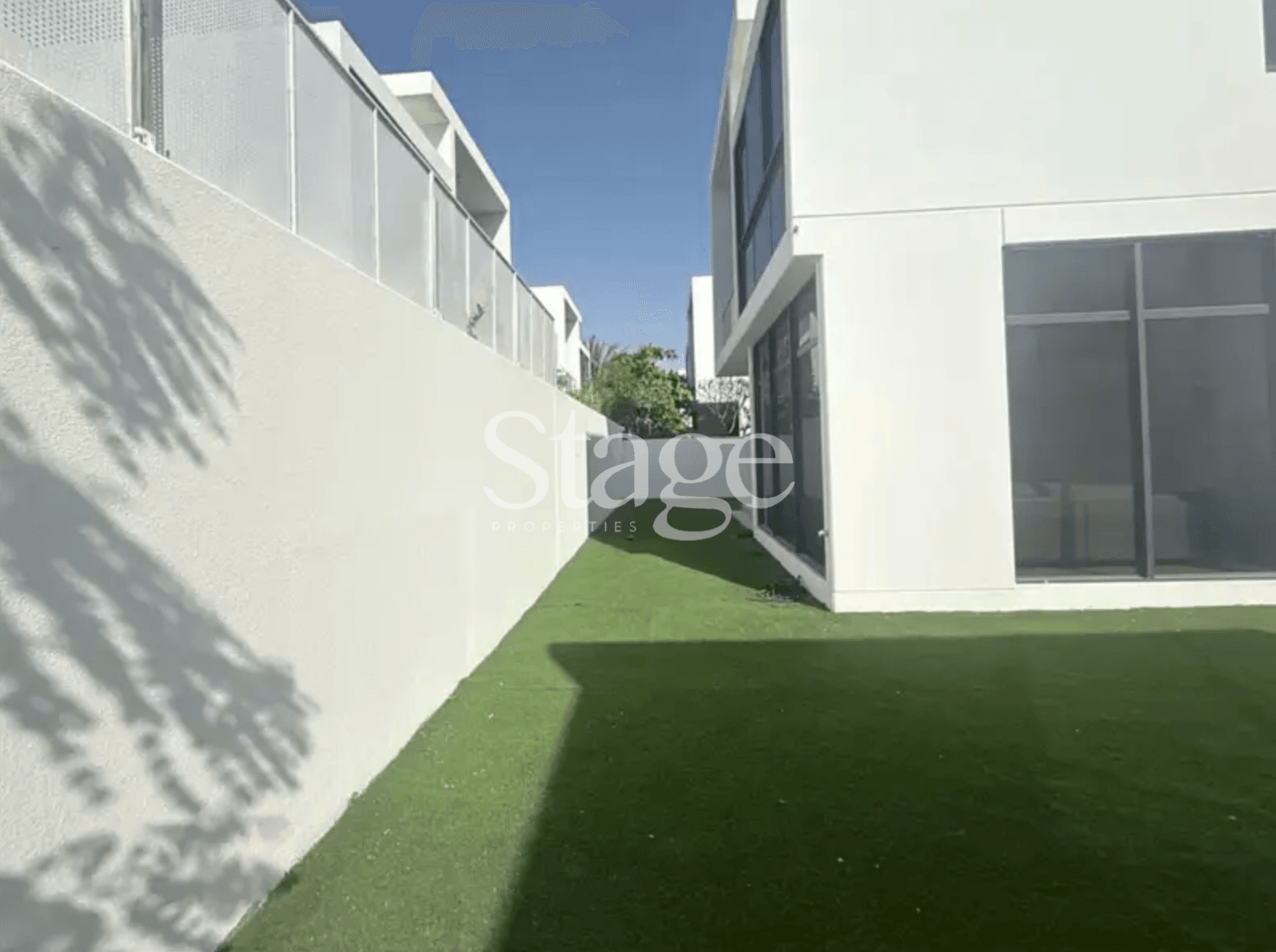 3 bedrooms Villas for Sale in Damac Hills 2, Dubai VI8261S