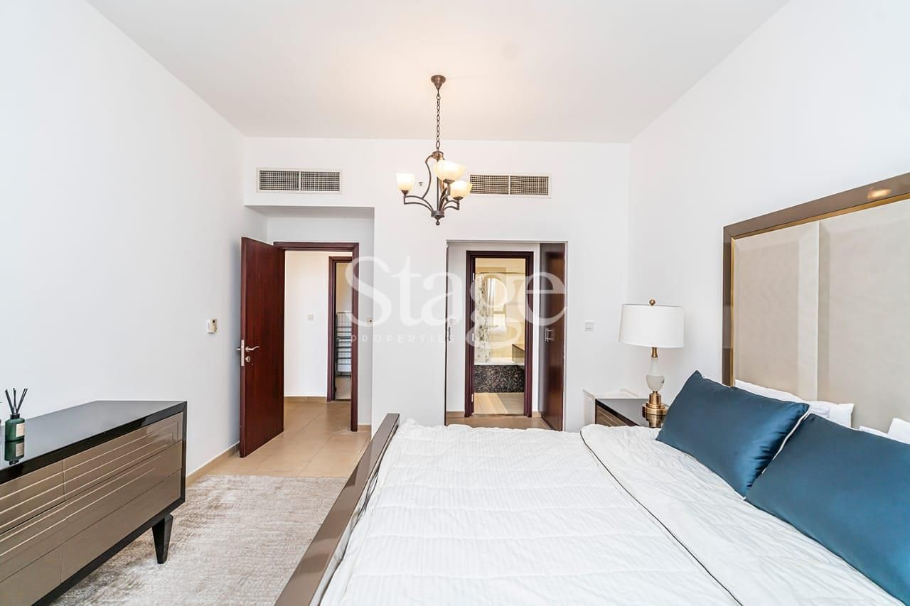 2 bedrooms apartment for Sale in Jumeirah Beach Residence, Dubai AP7856S