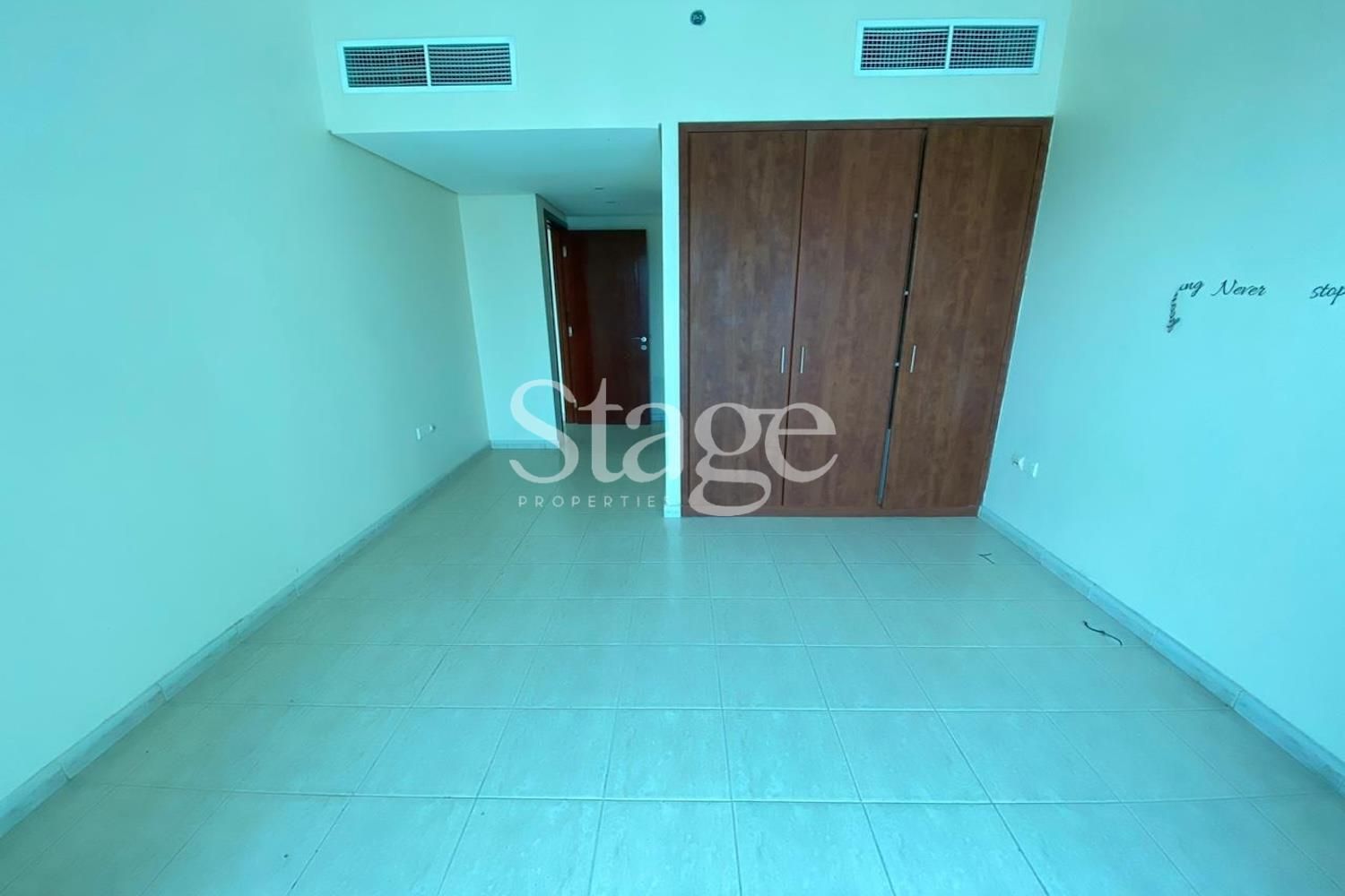 3 bedrooms apartment for Rent in Jumeirah Lake Towers, Dubai AP9448L