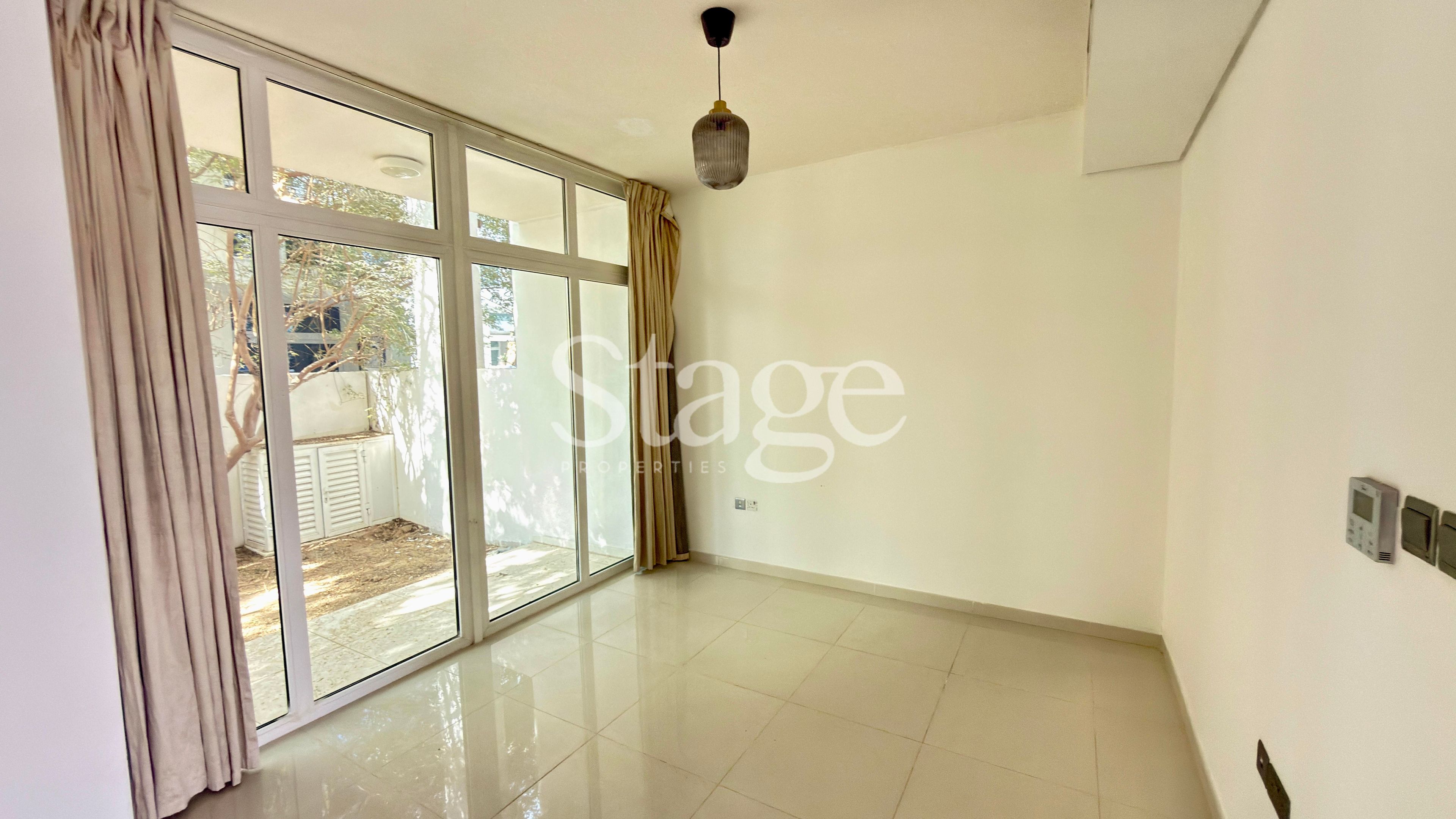 common من ٣ غرف نوم للبيع في 2 دماك هيلز، Dubai VI8700S