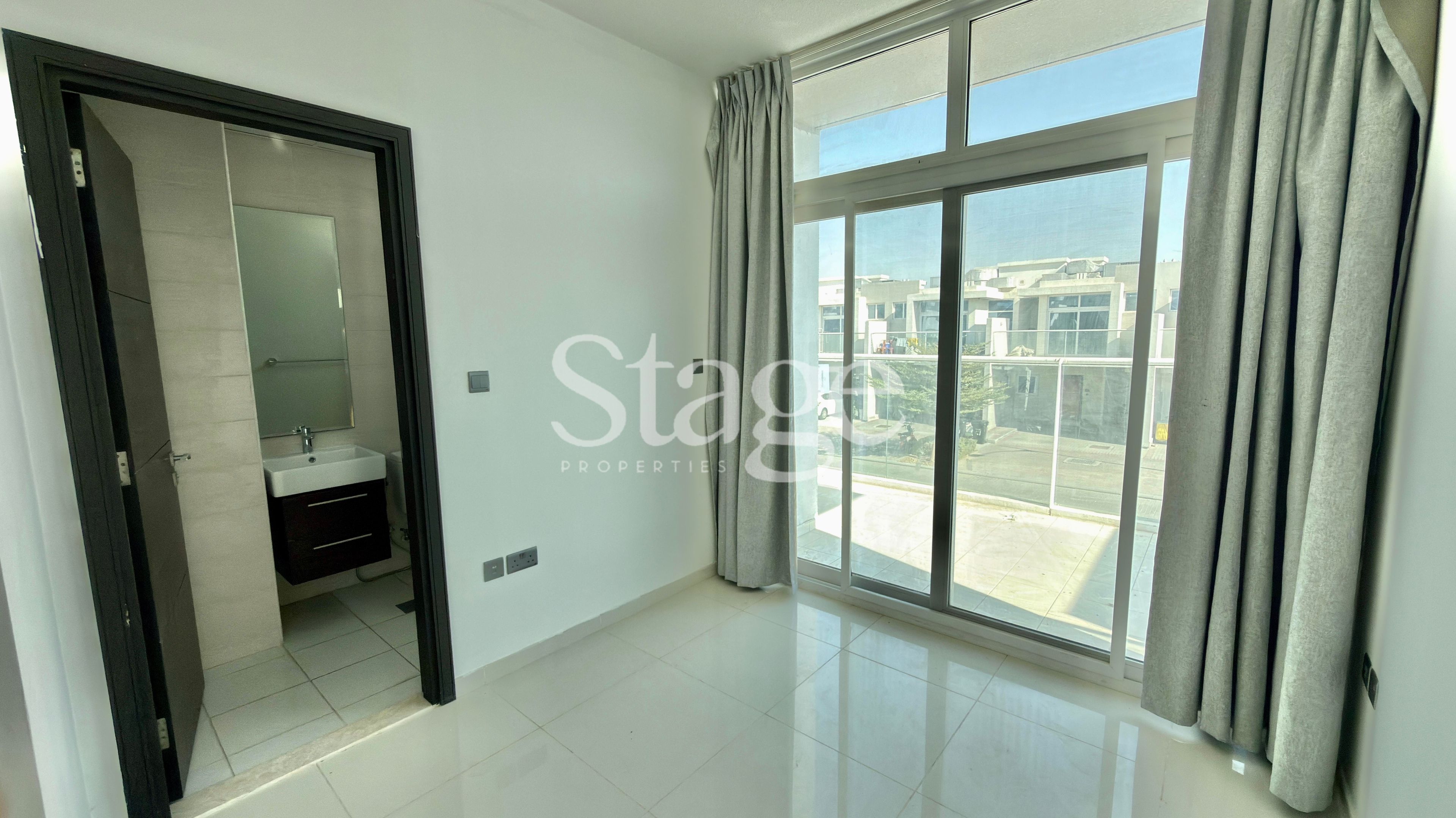 common من ٣ غرف نوم للبيع في 2 دماك هيلز، Dubai VI8700S