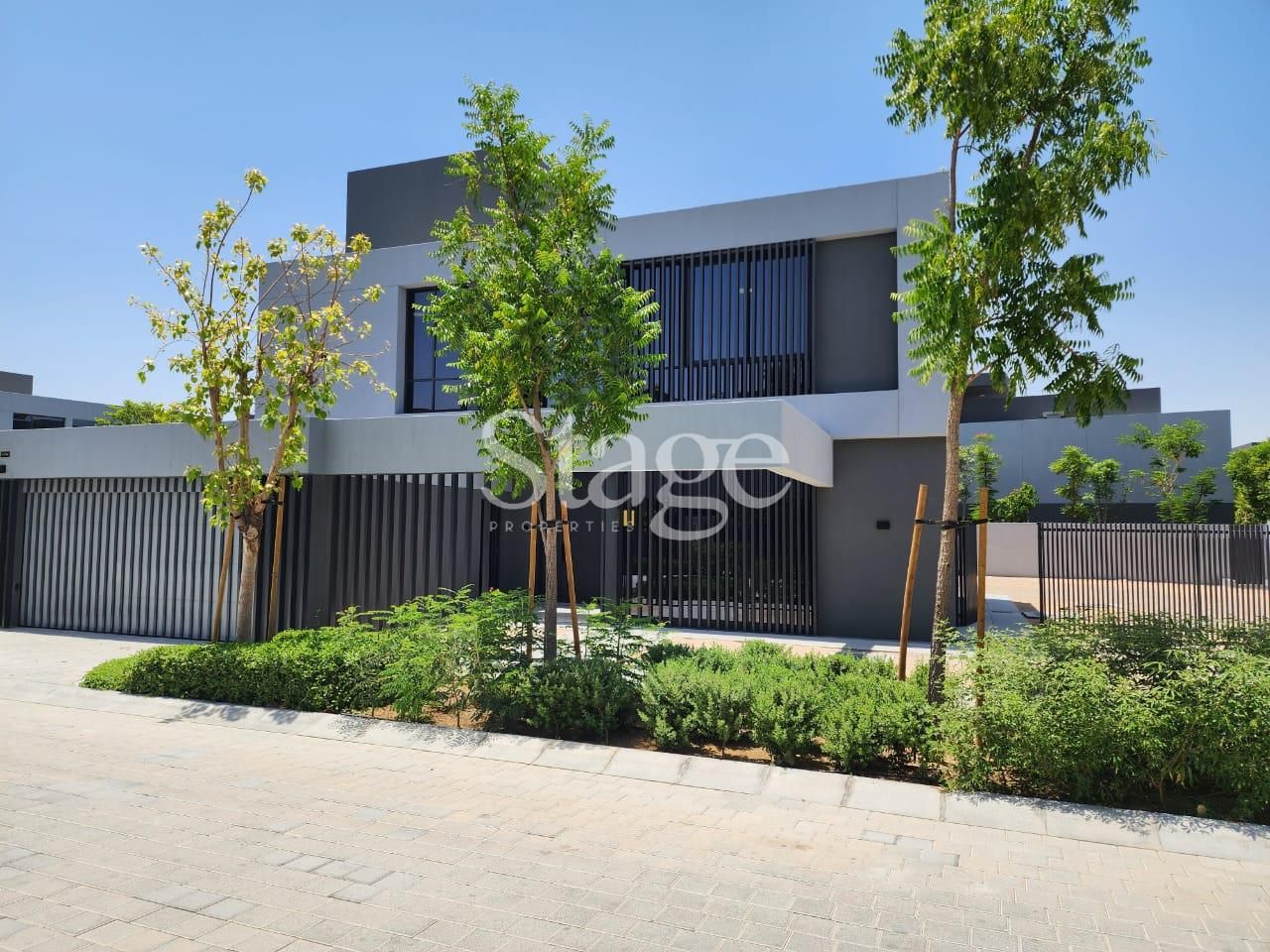 common من ٥ غرف نوم للبيع في Tilal City، Sharjah VI8650S