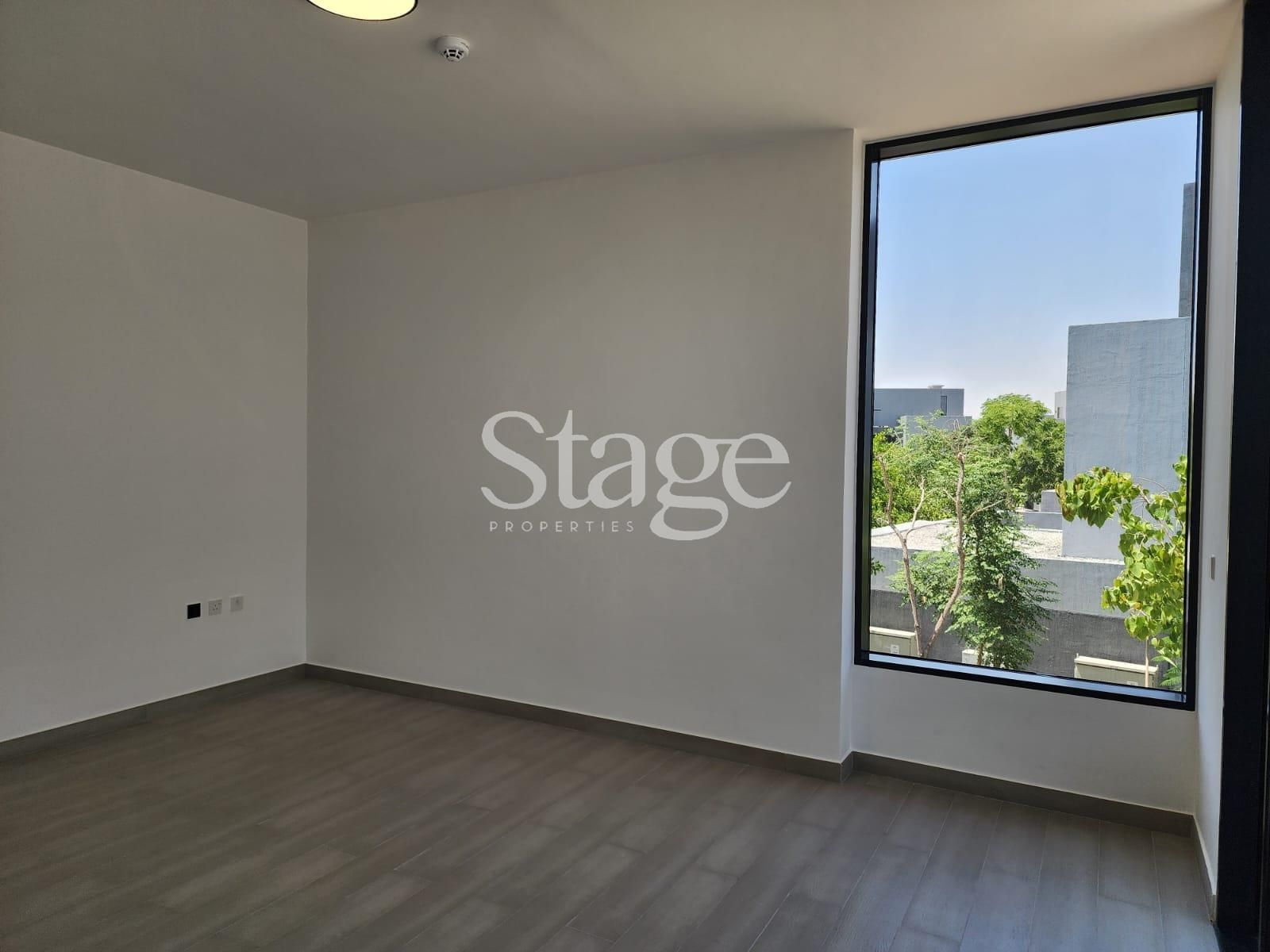 common من ٥ غرف نوم للبيع في Tilal City، Sharjah VI8650S