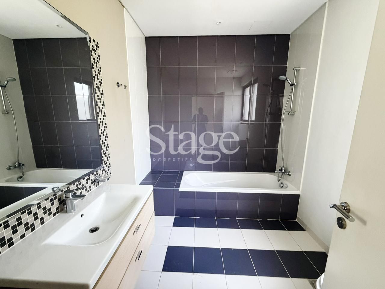 3 bedrooms Twin Villas for Sale in DAMAC Hills, Dubai VI9536S