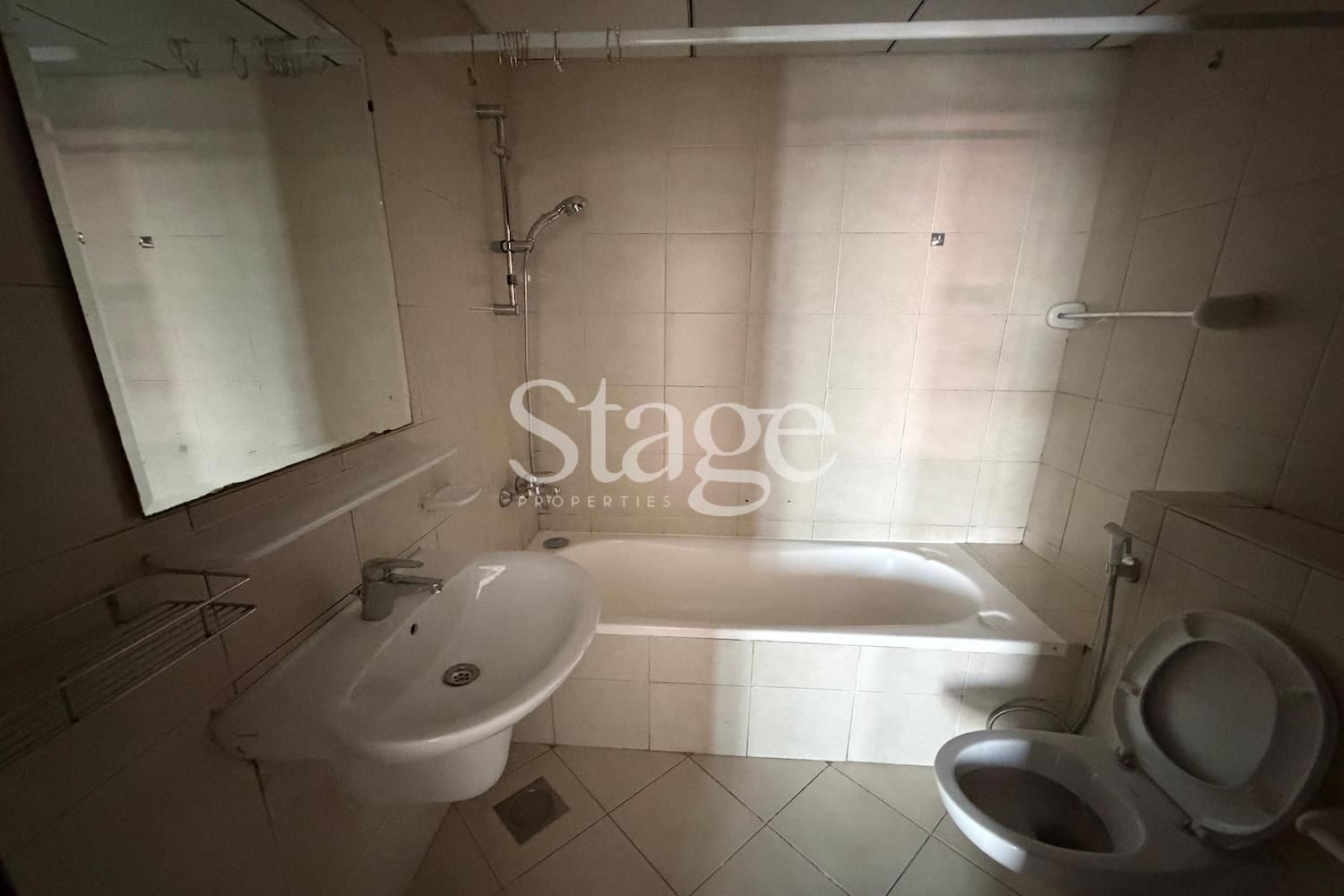 2 bedrooms apartment for Sale in Jumeirah Lake Towers, Dubai AP9147S