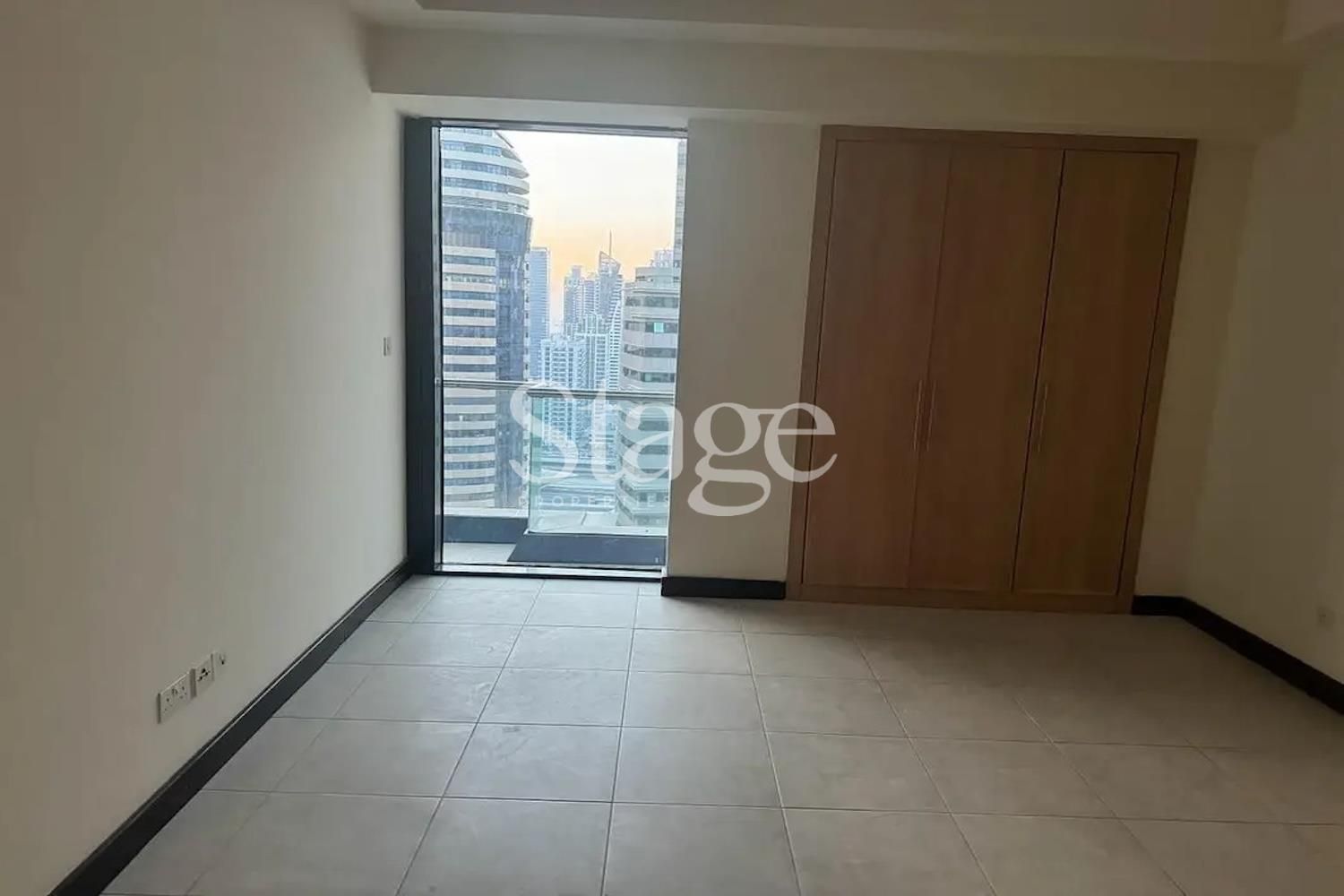 3 bedrooms apartment for Sale in Jumeirah Lake Towers, Dubai AP8857S