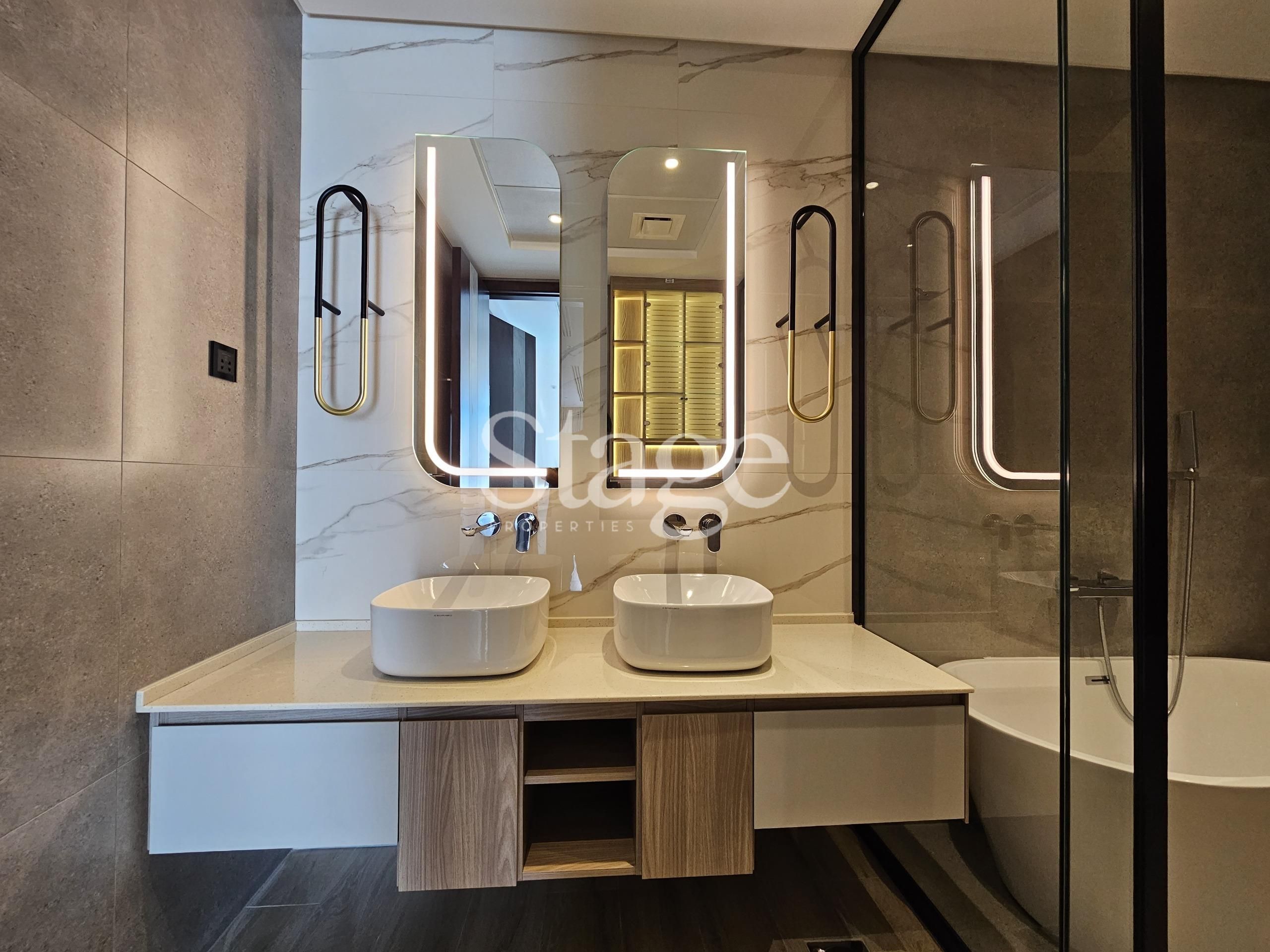 فيلا من ٤ غرف نوم للإيجار في Jumeirah Village Circle، Dubai VI8142L