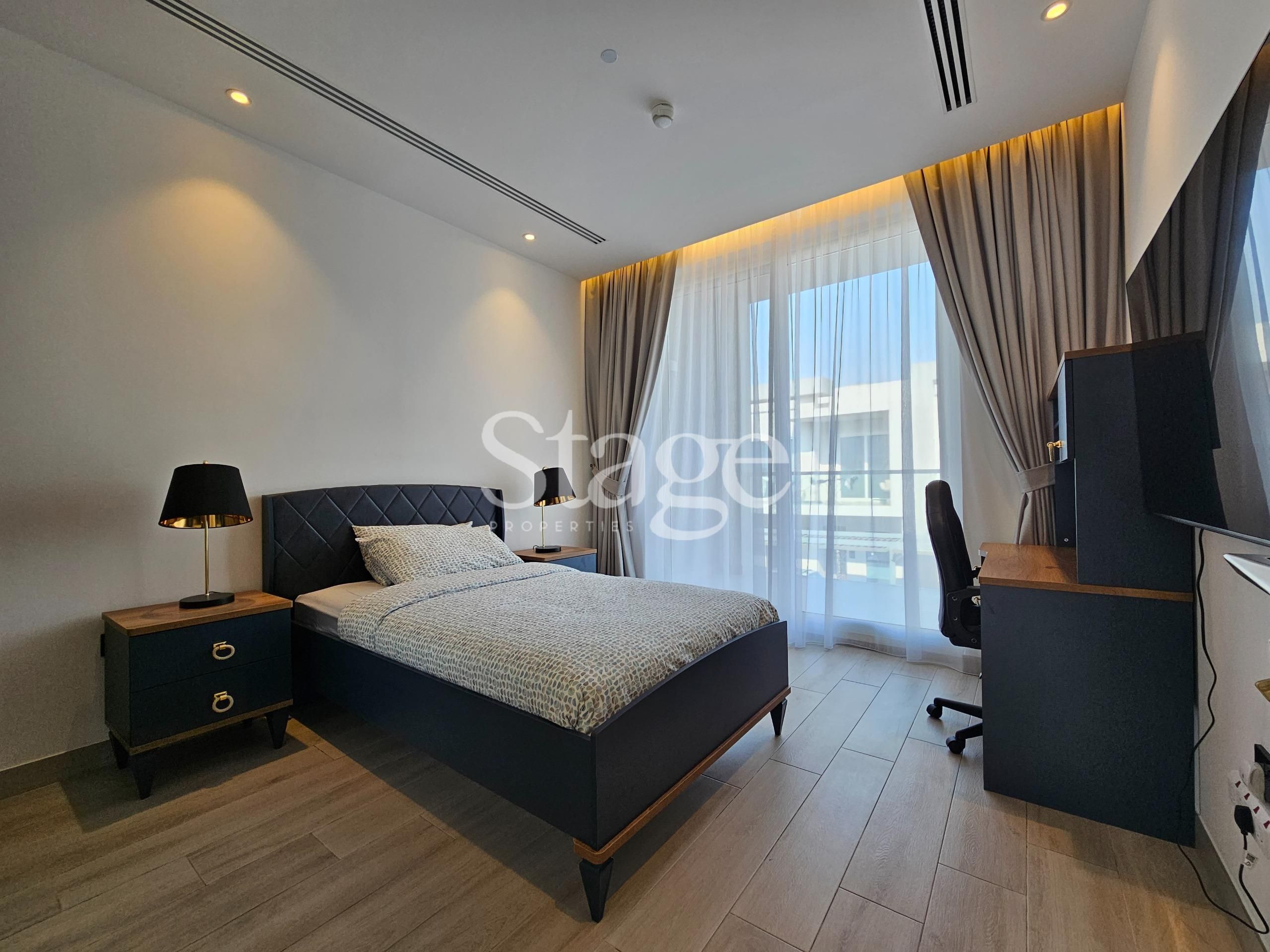 فيلا من ٤ غرف نوم للإيجار في Jumeirah Village Circle، Dubai VI8142L