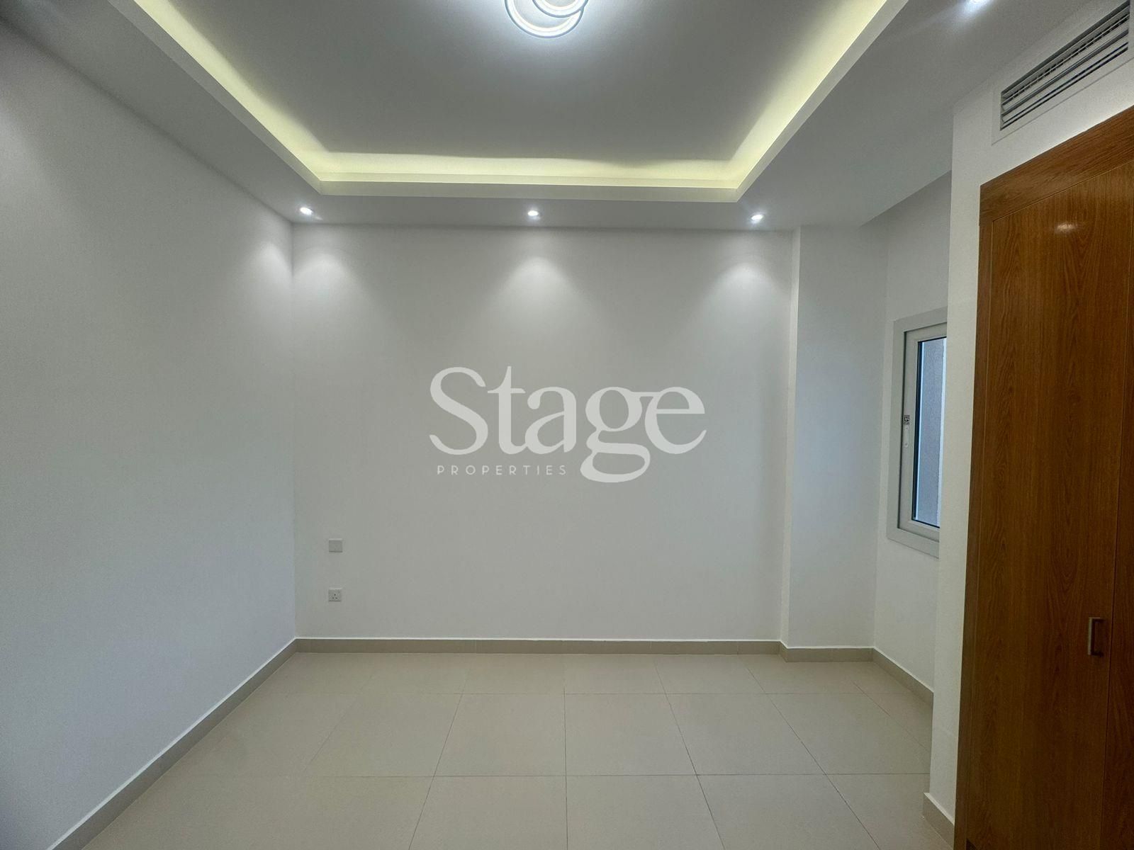 3 bedrooms Villas for Rent in Serena, Dubai VI8796L