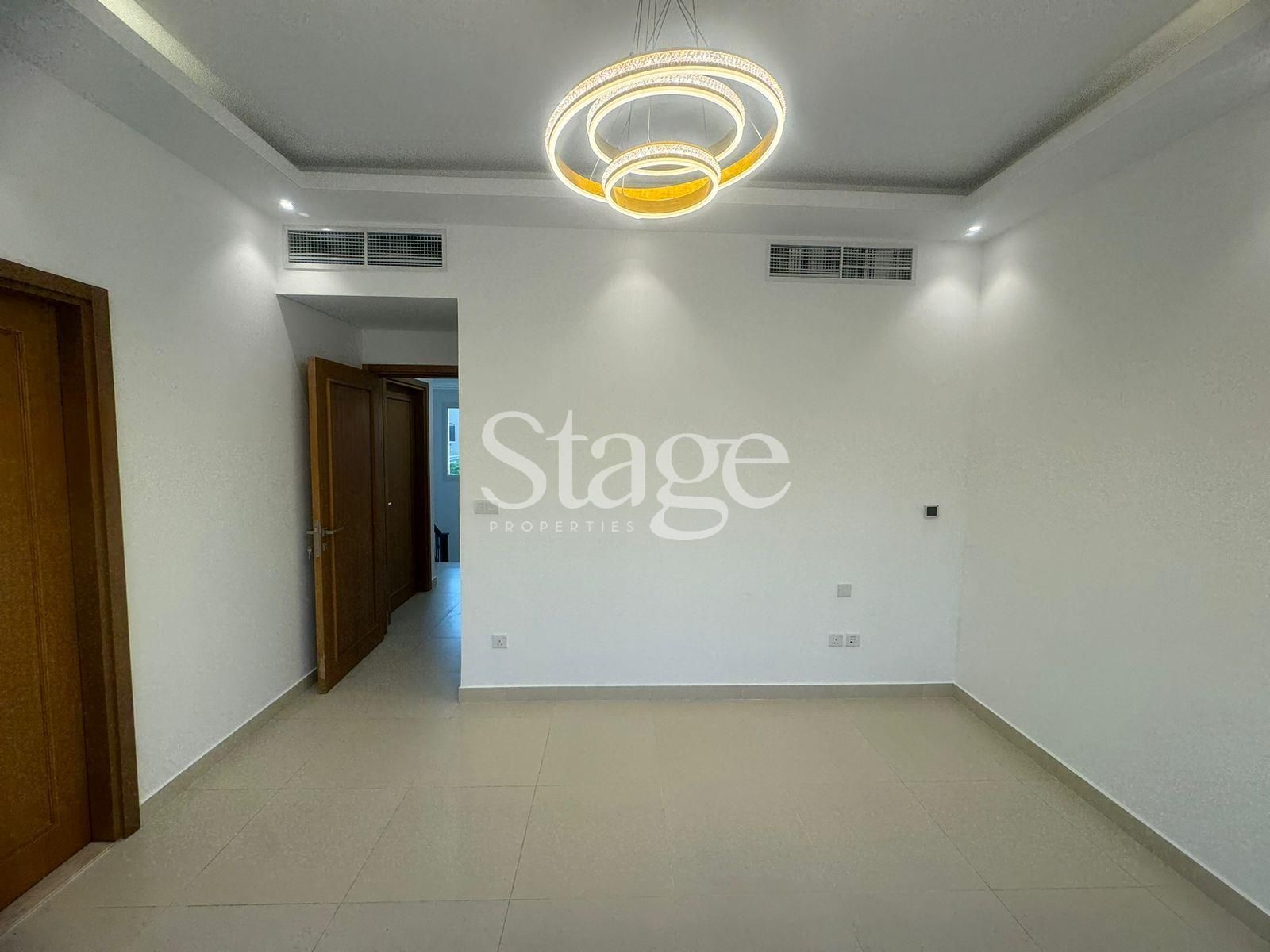 3 bedrooms Villas for Rent in Serena, Dubai VI8796L