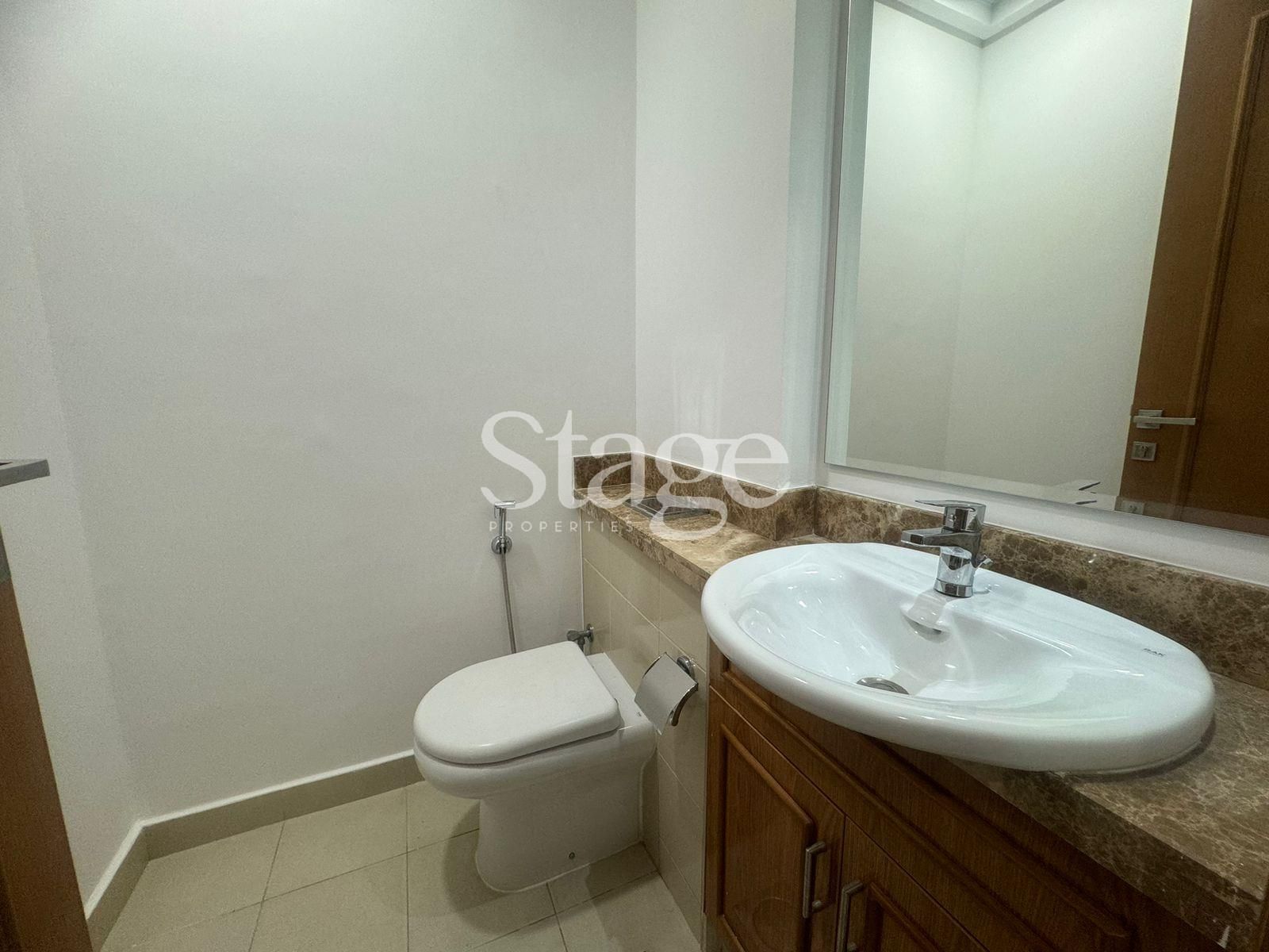 3 bedrooms Villas for Rent in Serena, Dubai VI8796L