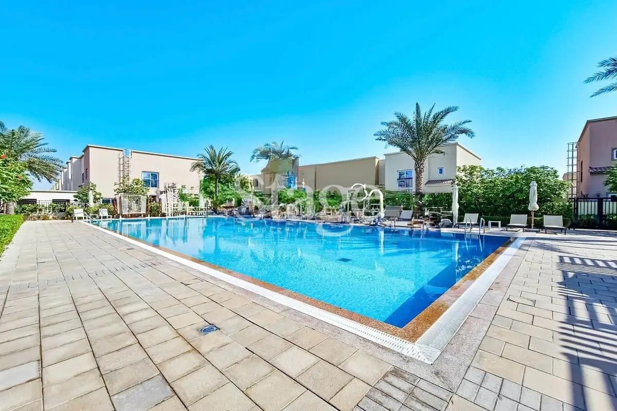 3 bedrooms Townhouse for Sale in Dubai Land, Dubai TH8573S