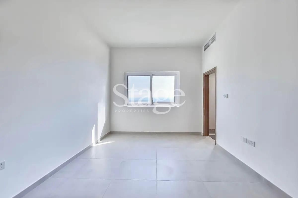 3 bedrooms Townhouse for Sale in Dubai Land, Dubai TH8573S