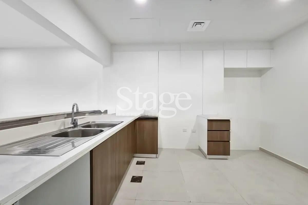 3 bedrooms Townhouse for Sale in Dubai Land, Dubai TH8573S