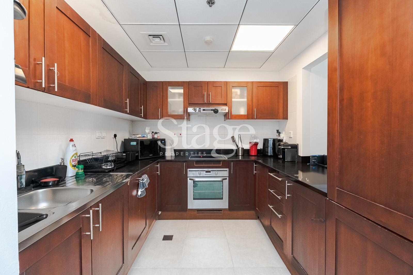 1 bedroom apartment for sale in JLT | Lake View
