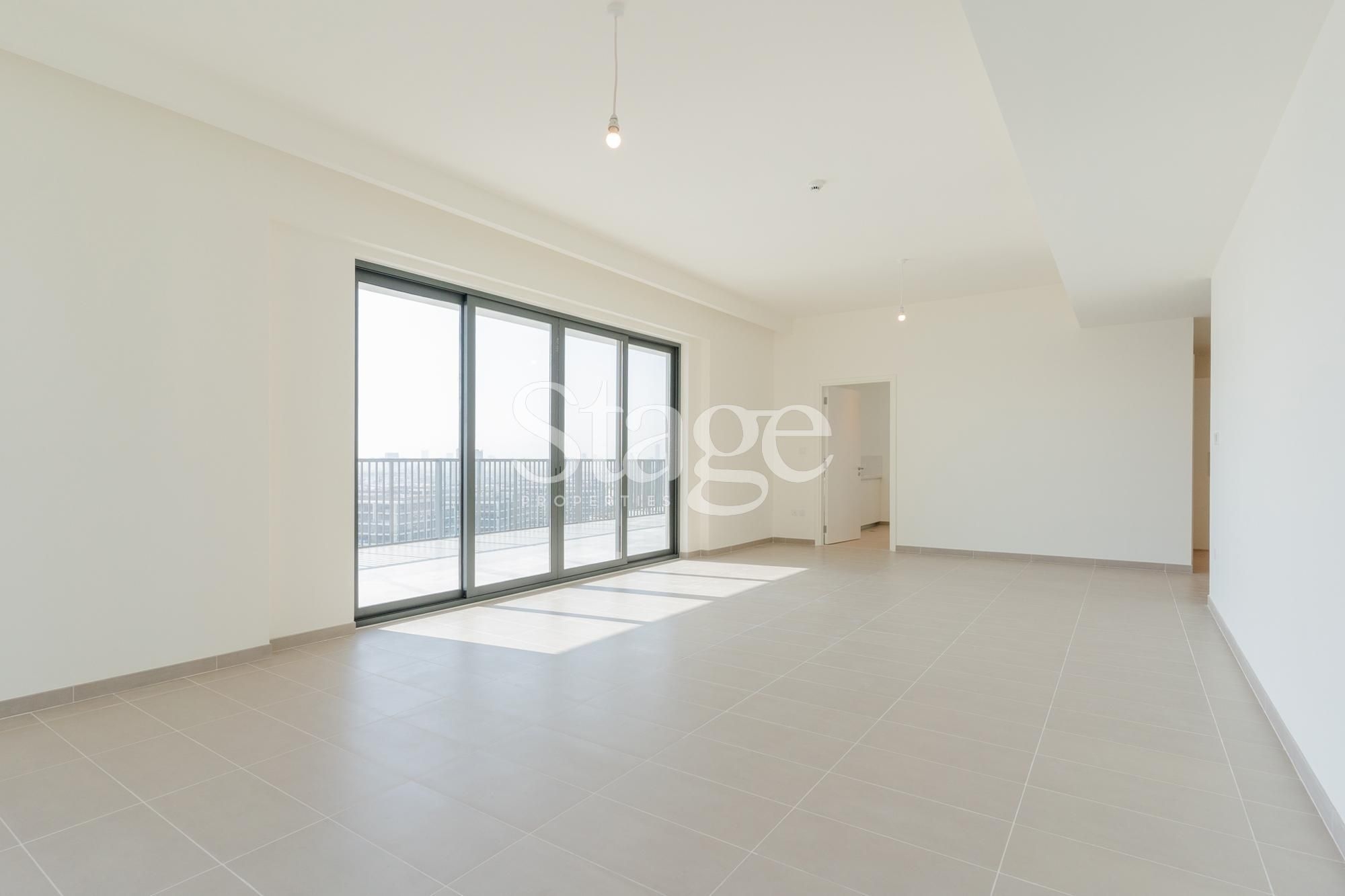 Huge 3 bedrooms apartment for sale in Dubai Hills