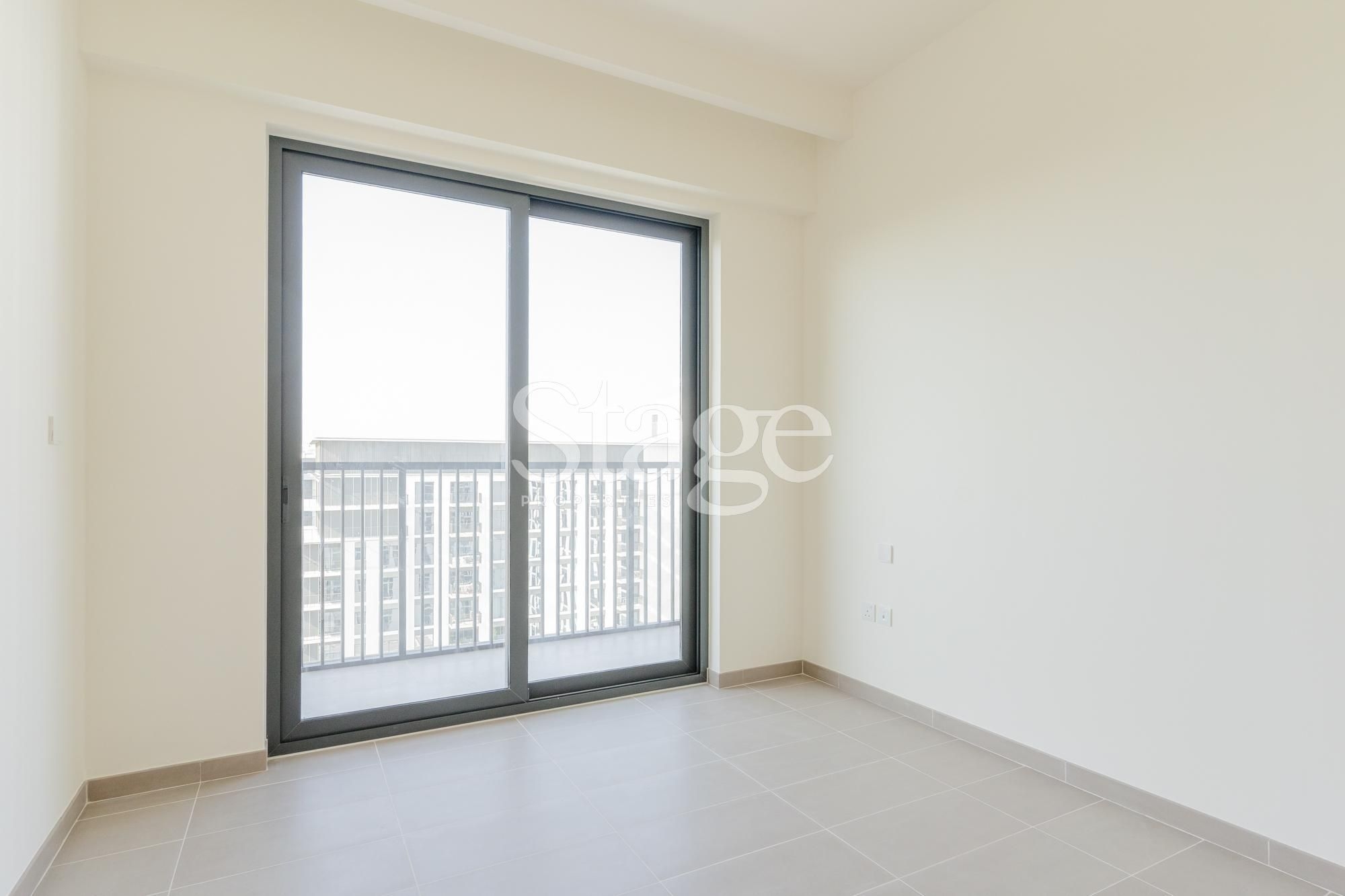Huge 3 bedrooms apartment for sale in Dubai Hills