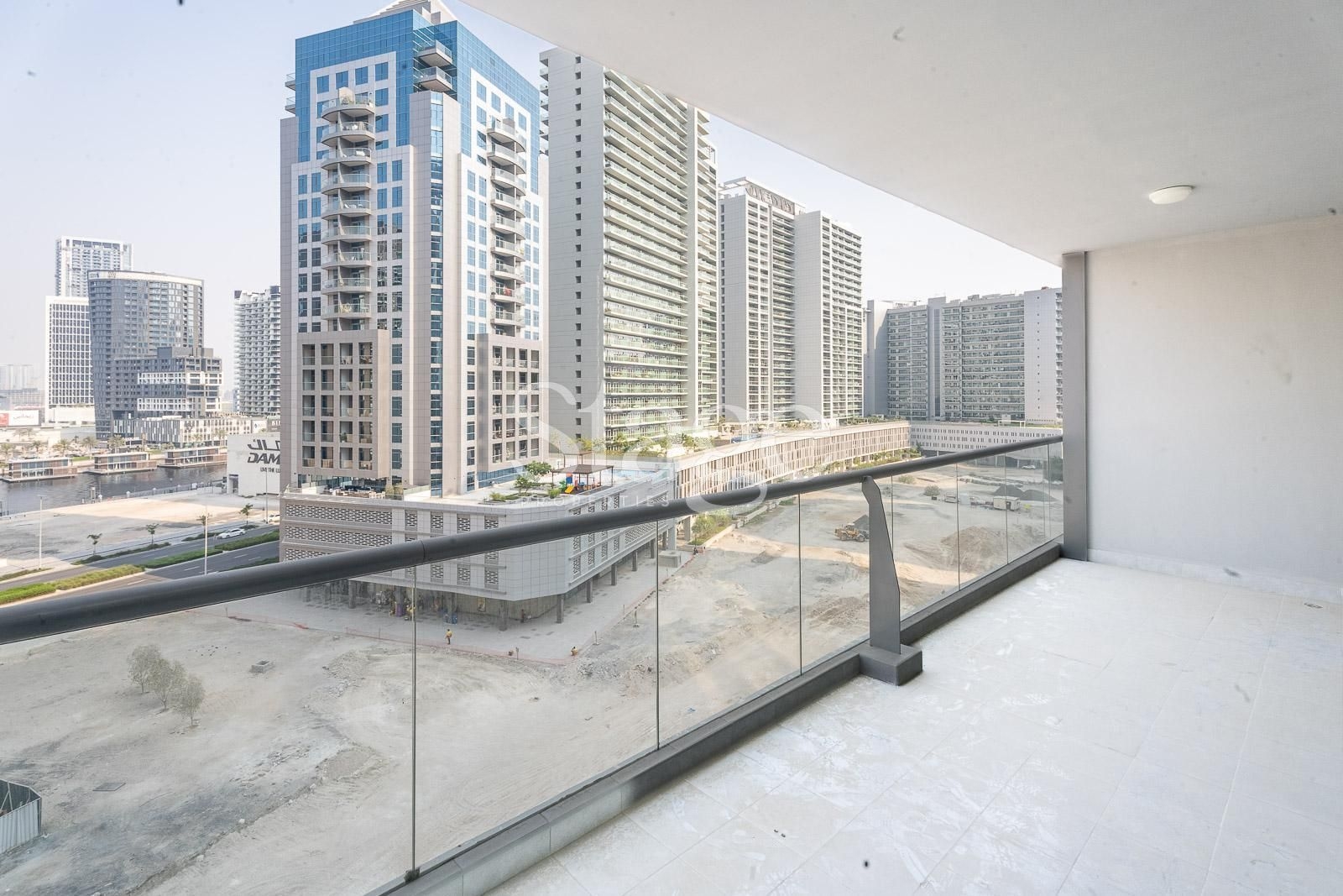 Dubai Business Bay: One-Bedroom Apartment for Sale | Stage Properties