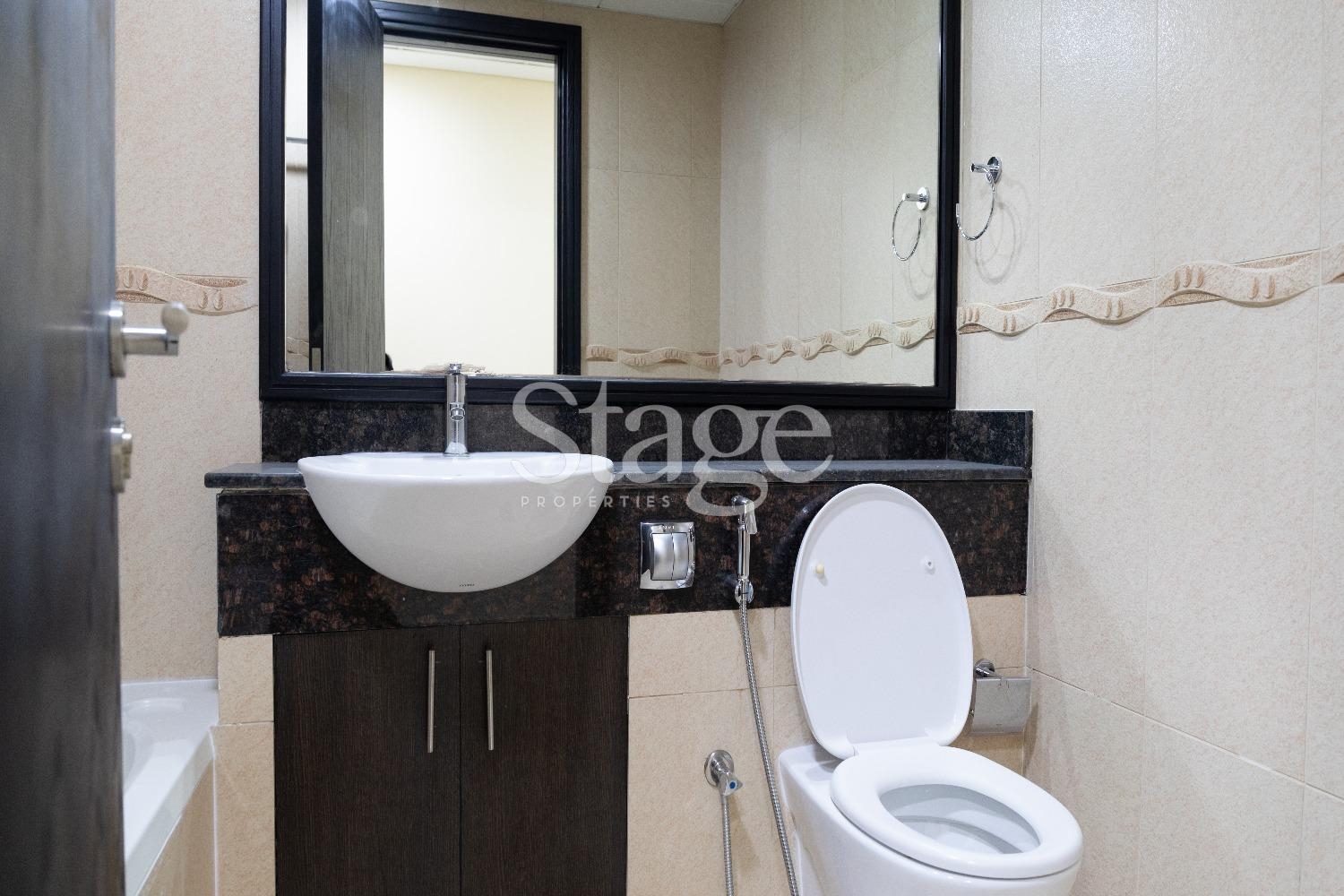 شقة من غرفتي نوم للبيع في Jumeirah Lake Towers، Dubai stage-10026367