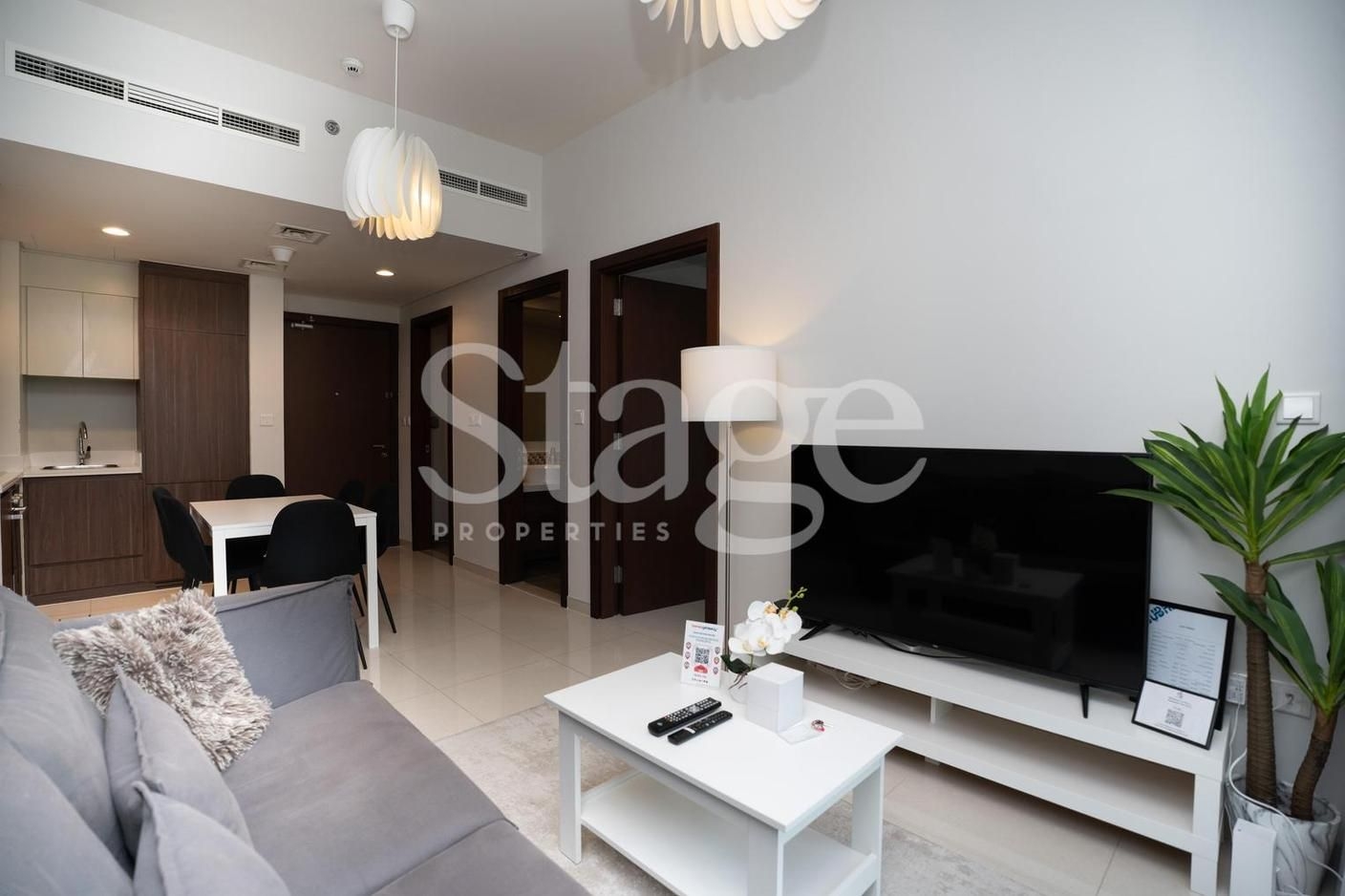 2 Bedroom Furnished Apartment in Dubai Business Bay